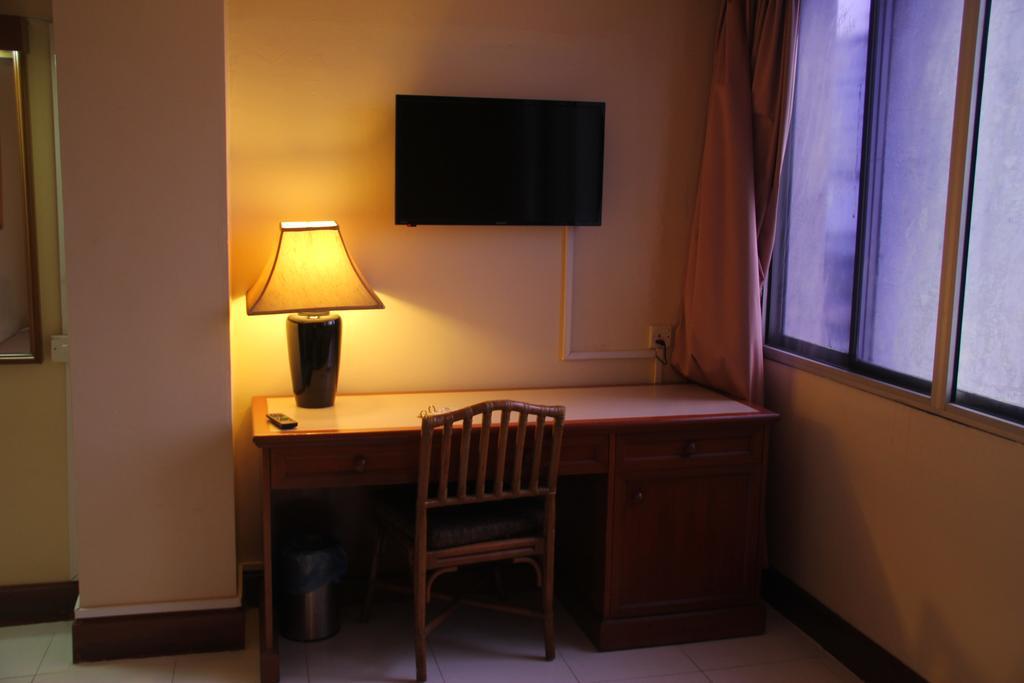 Orkid Hotel At Bukit Bintang Kuala Lumpur Exterior foto
